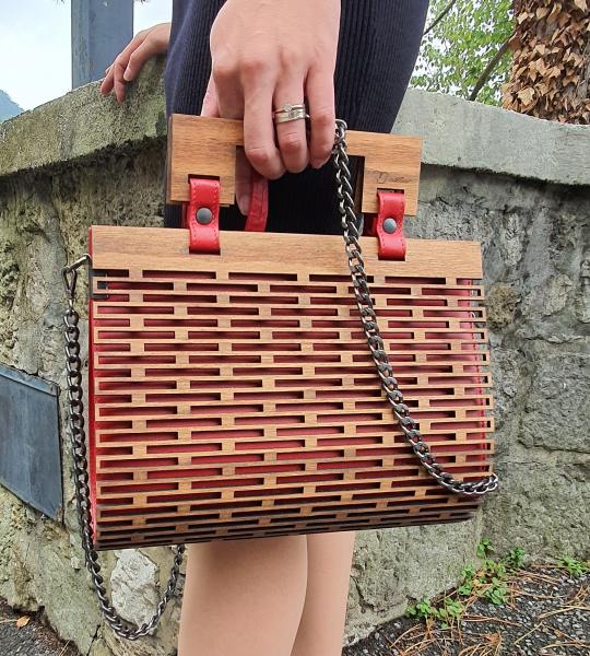 Leonora Red Cherry