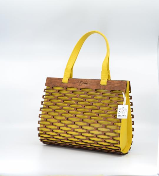 Sophia Yellow V